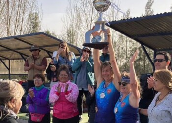CAPRI A, campeón de la Copa de Plata de hockey en San Juan