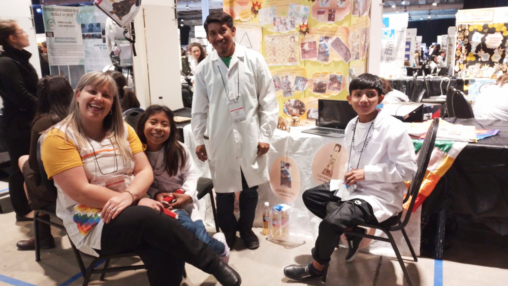 Estudiantes y docentes misioneros viven la experiencia de la Feria Nacional de Ciencias