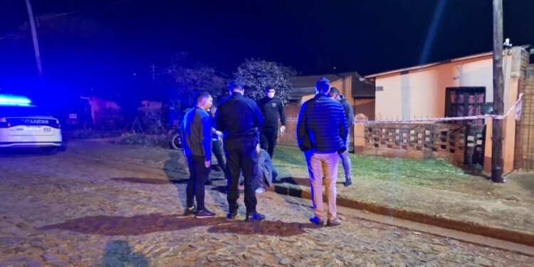 CALLE CHACO. En un predio con habitaciones para alquilar fue encontrado el cuerpo.