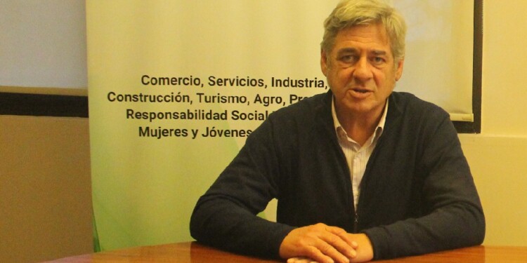 PRIMERA VISITA. Es la primera vez que un presidente de la SRA se acerca a Misiones a hablar con productores.