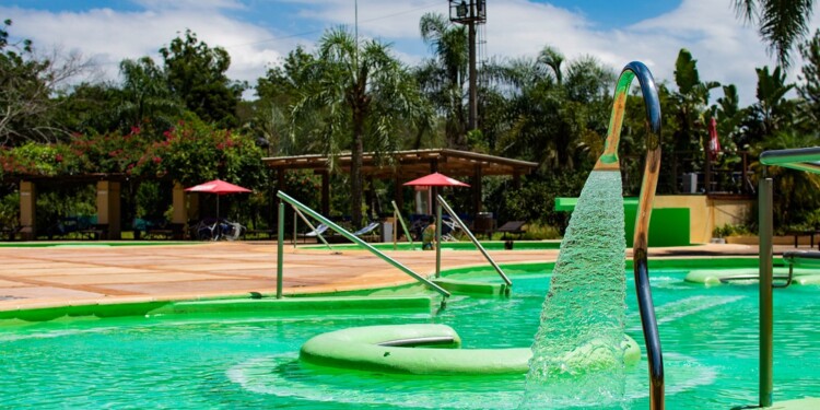 CLAVE. La recuperación de las termas para el próximo invierno es uno de los principales desafíos para los obereños.