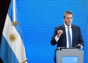 Ajuste cambiario: Salto al vacío