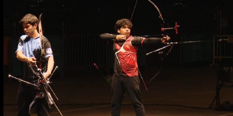 EN COMPETENCIA. El misionero Juan Pablo Pamberger, del CAPRI, se enfrentó al chileno Nicolás Hernández.