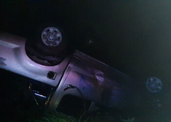 Despiste y vuelco en Alba Posse deja tres personas heridas