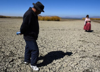 Bolivia enfrenta escasez de agua mientras una ola de calor provoca fuerte sequía