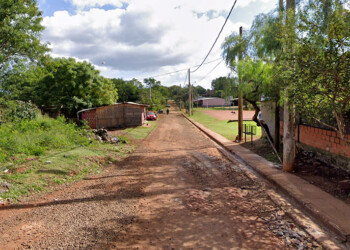 Vecinos del barrio Santa Rita piden asfaltado sobre la avenida Ituzaingó