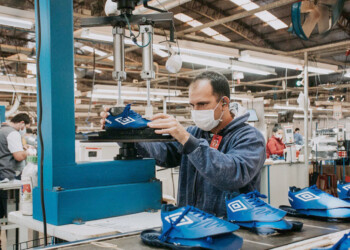 El gremio del calzado acordó aumento trimestral con suma fija extra