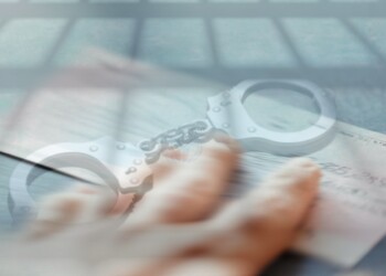 Atraparon a un hombre que estafó a varios comercios con cheques sin fondos