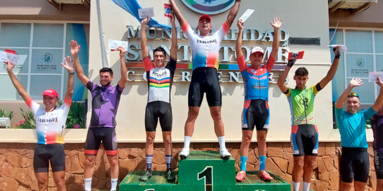 EN LO ALTO. Nazareno Yeri se quedó con la victoria en la categoría Elite.