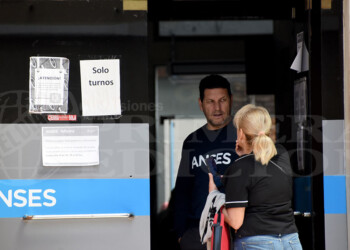 Por día, 500 trabajadores formales revalidan el crédito en la ANSeS