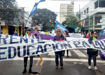 “El docente activo perdió el 16% y el jubilado 23% entre julio y agosto”