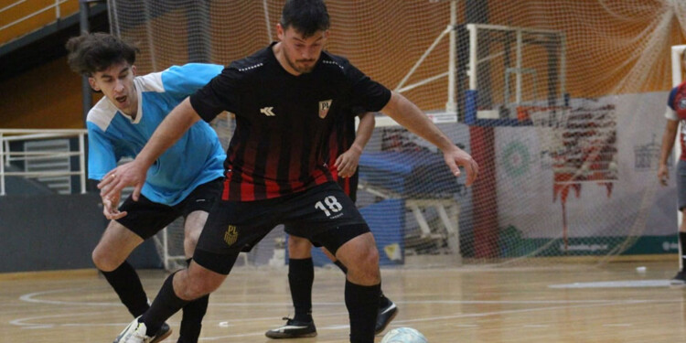 A JUGAR. La semana tendrá partidos tanto en el Brown como en el Gehrmann.