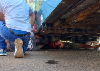 Motociclista se salvó de ser aplastado por un colectivo en Posadas