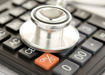 La clase media no puede cubrir la prepaga: el récord de bajas es el más alto desde 2001