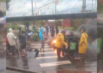 Protesta de vecinos en Itaembé Miní
