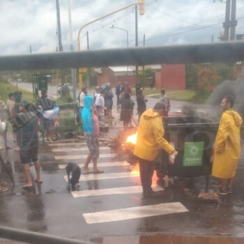 Protesta de vecinos en Itaembé Miní
