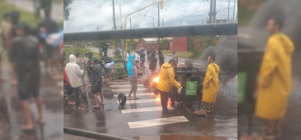 Protesta de vecinos en Itaembé Miní