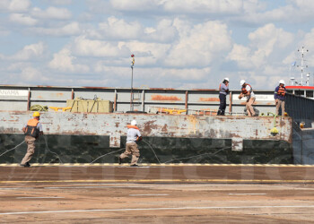 Estibadores advierten que van a “un bloqueo total” en el puerto de Posadas