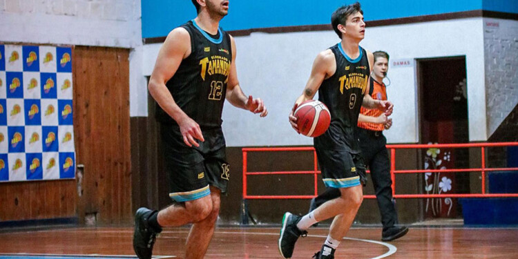 DE VISITANTE. Tamandúa comenzará la serie en el estadio de Capioví.