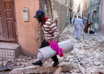 Terremoto en Marruecos: sobrevivientes buscan agua y comida, mientras sube la cifra de muertos