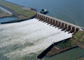 Thomas desacreditó reclamo paraguayo: “A lado de lo que nos deben es poco”, dijo