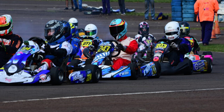 VAN POR TODO. Los pilotos de cada categoría buscarán sumar puntos, pensando en la definición del campeonato.