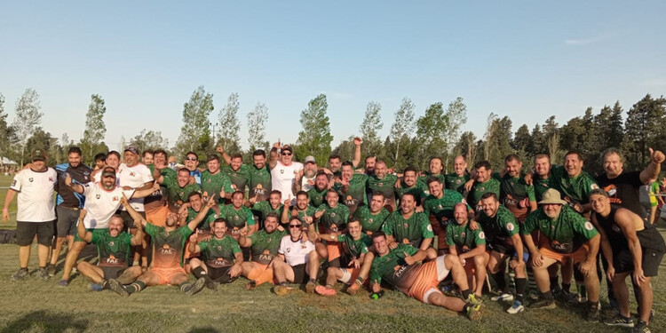 EL MEJOR DE TODOS. Yaguareté Misiones Classic brilló en el 53° Campeonato Argentino de Veteranos, en Córdoba, donde se quedó con el título. (Gentileza C. Balustra)