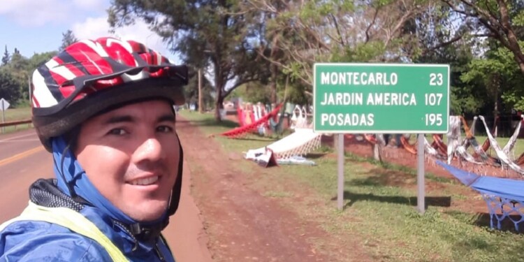 TRAVESÍA. En total, desde que tiene la enfermedad, Daniel pedaleó más de 3 mil kilómetros para conocer el país