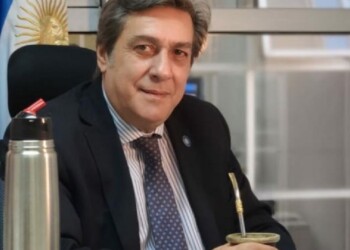 Alfredo Schiavoni: “Las opciones que quedan para este balotaje no me representan”