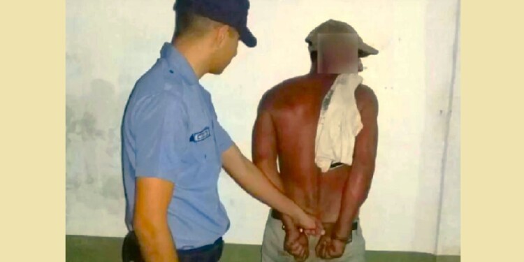 NOVIEMBRE DE 2018. Bruno G. conocido como “Boliña” en picada La Flor, fue detenido por quemar la casa de su hermano.