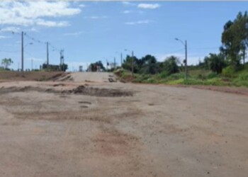Encarnación: playón de espera para cruzar a Posadas no se inauguró y ya está destruído