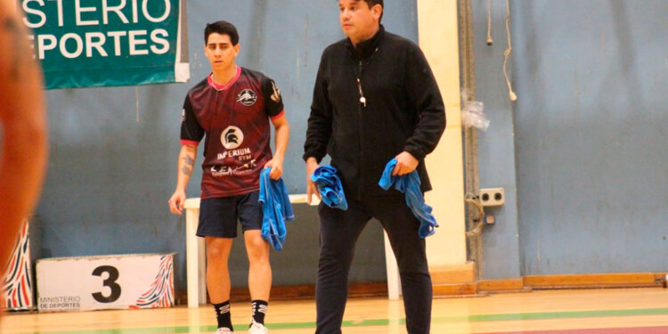 APUESTA. Luis Romero, entrenador de Posadas, buscará meterse en cuartos. (Gentileza: Sólo Futsal)