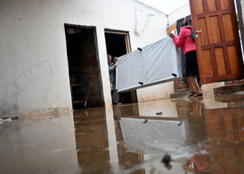 El día después del temporal: “Necesitamos que nos ayuden a techar, se perdió casi todo”