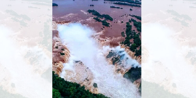 IMPRESIONANTE. De acuerdo a los primeros datos, un 60% de pasarelas fueron desplazadas por la crecida.