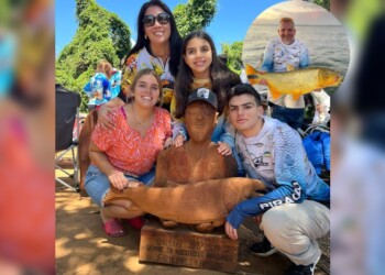 Pescador posadeño eternizado en una isla