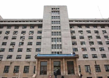 Condenada por esclavizar y torturar a una niña misionera seguirá presa