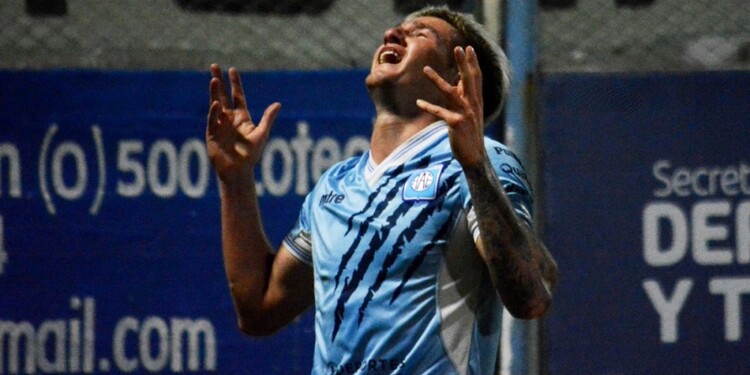 OTRO NIVEL. Olivera viene de jugar en una importante categoría del fútbol argentino como lo es la Primera Nacional.