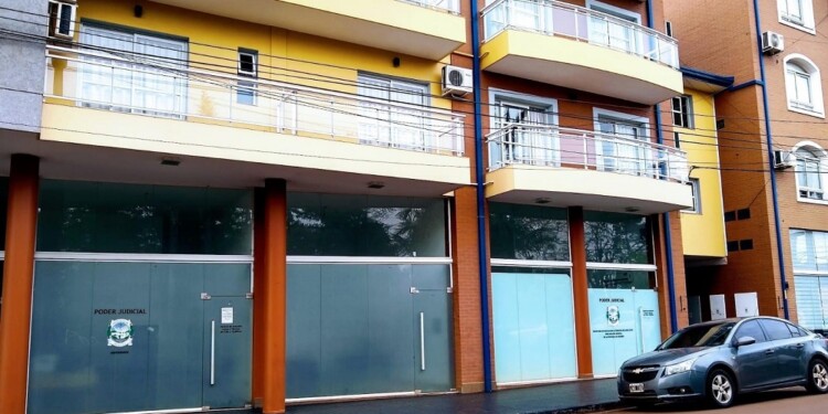 INDAGATORIA. El sospechoso fue llevado al Juzgado de Instrucción 3 de San Vicente, a cargo del juez Casco.