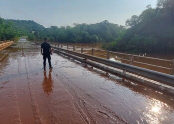 Reabrieron el paso en el puente del arroyo Ramón