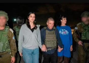 El grupo terrorista Hamas liberó a dos rehenes estadounidenses