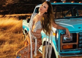 Thalía explora sus raíces con “Bebé, perdón”