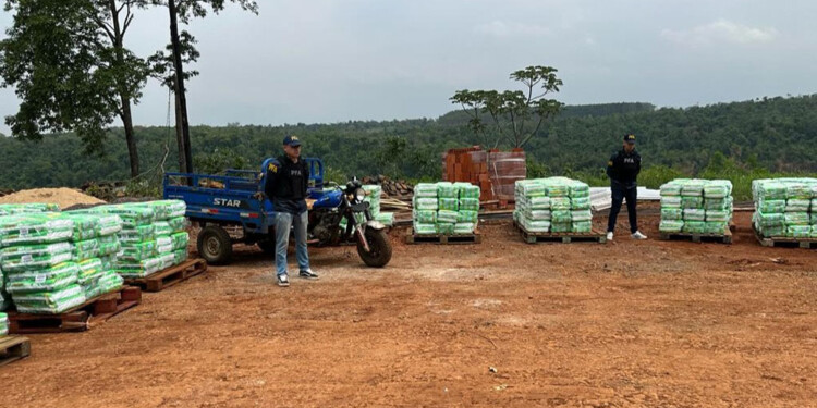 PAÑALERÍA. Uno de los rubros del que ayer se secuestraron grandes cargas sin documentación, en depósitos clandestinos.