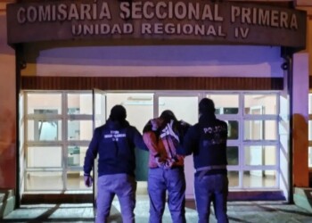 Silencio de los acusados de asaltar con arma blanca a un motociclista