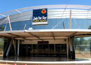 El dólar free shop a $370: artículos de lujo, baratos para extranjeros en Iguazú