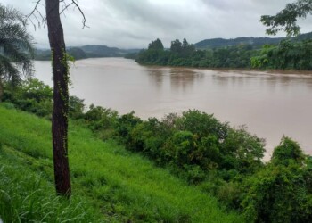 Nuevamente suspenden el servicio de balsa en El Soberbio