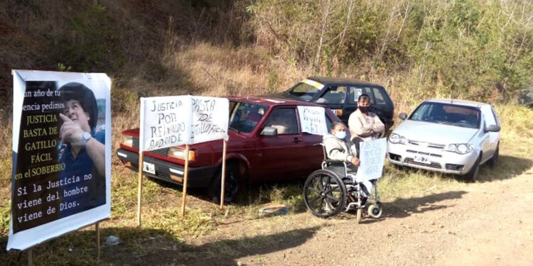RECLAMO VIGENTE. La familia de Andrade mantiene en alto el pedido de esclarecimiento del crimen y justicia.