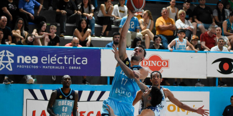 MANO CALIENTE. Torresi fue el máximo goleador del Celeste, con 19 puntos. (Gentileza F.Agüero/Prensa OTC).