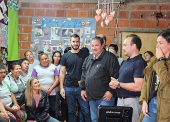 ENACOM entregó piso tecnológico al merendero de la Chacra 145