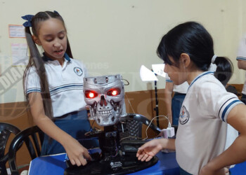 Alumnos del Santa Catalina se lucieron con sus trabajos en su expo de robótica