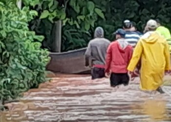 Casi 2.000 personas fueron evacuadas por las tormentas en las últimas dos semanas